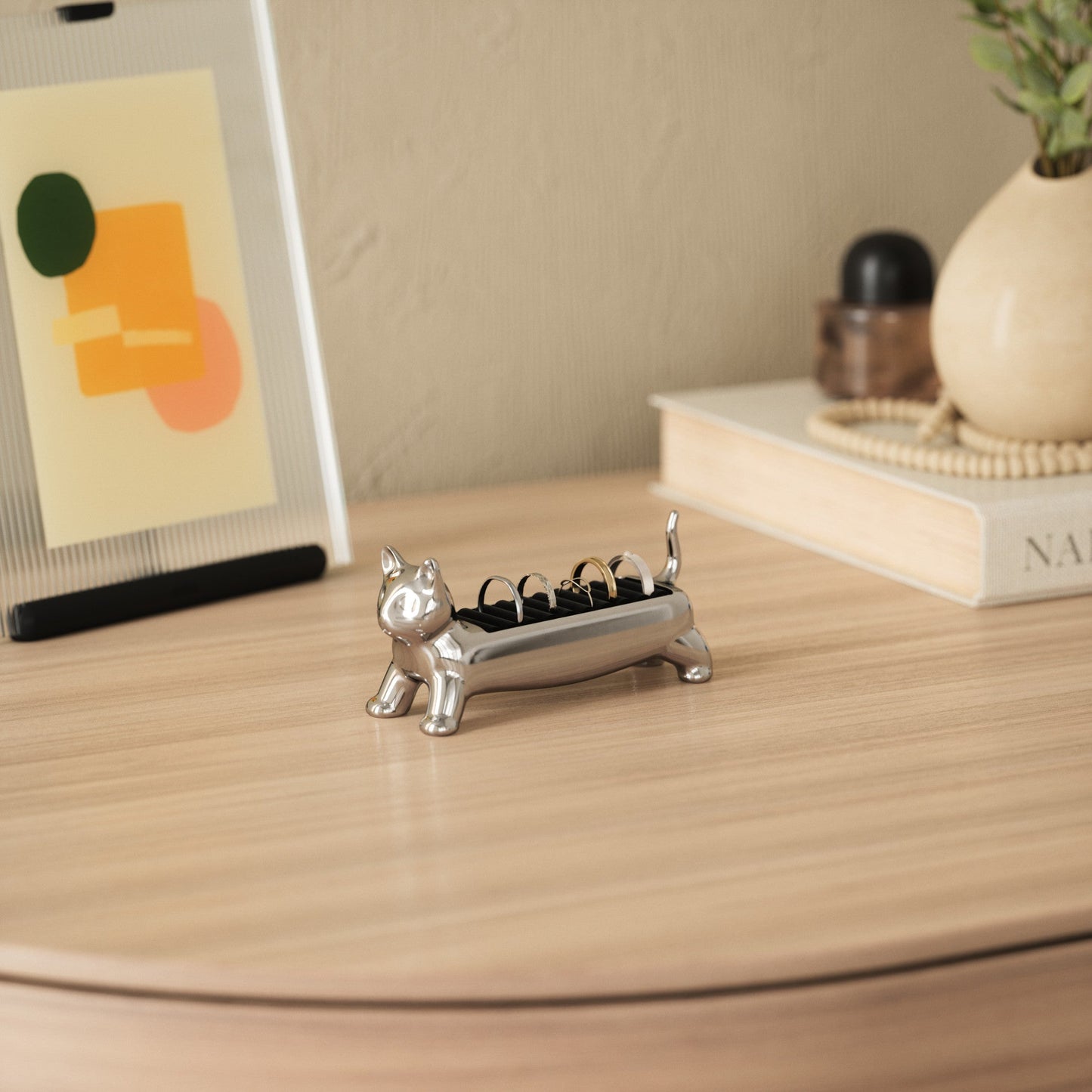Adorable Munchkin Cat Ring Holder