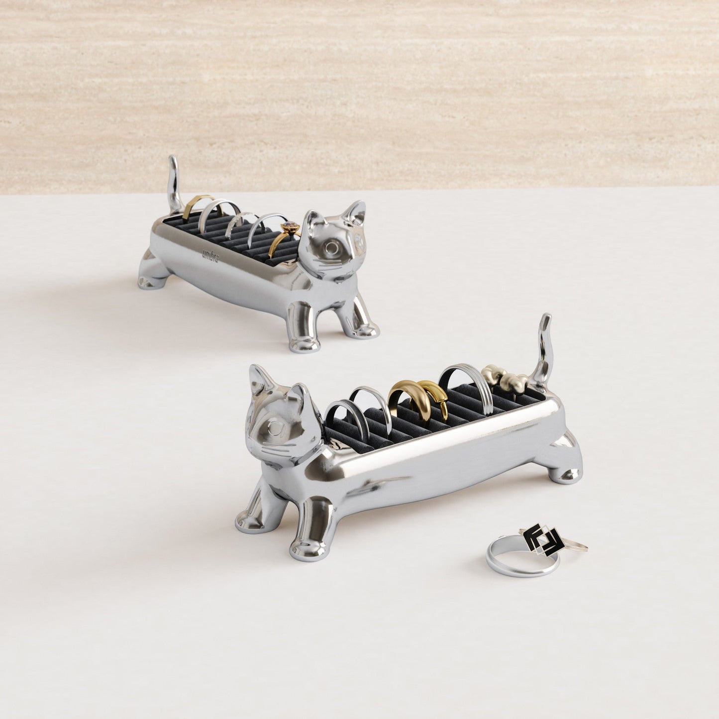 Adorable Munchkin Cat Ring Holder